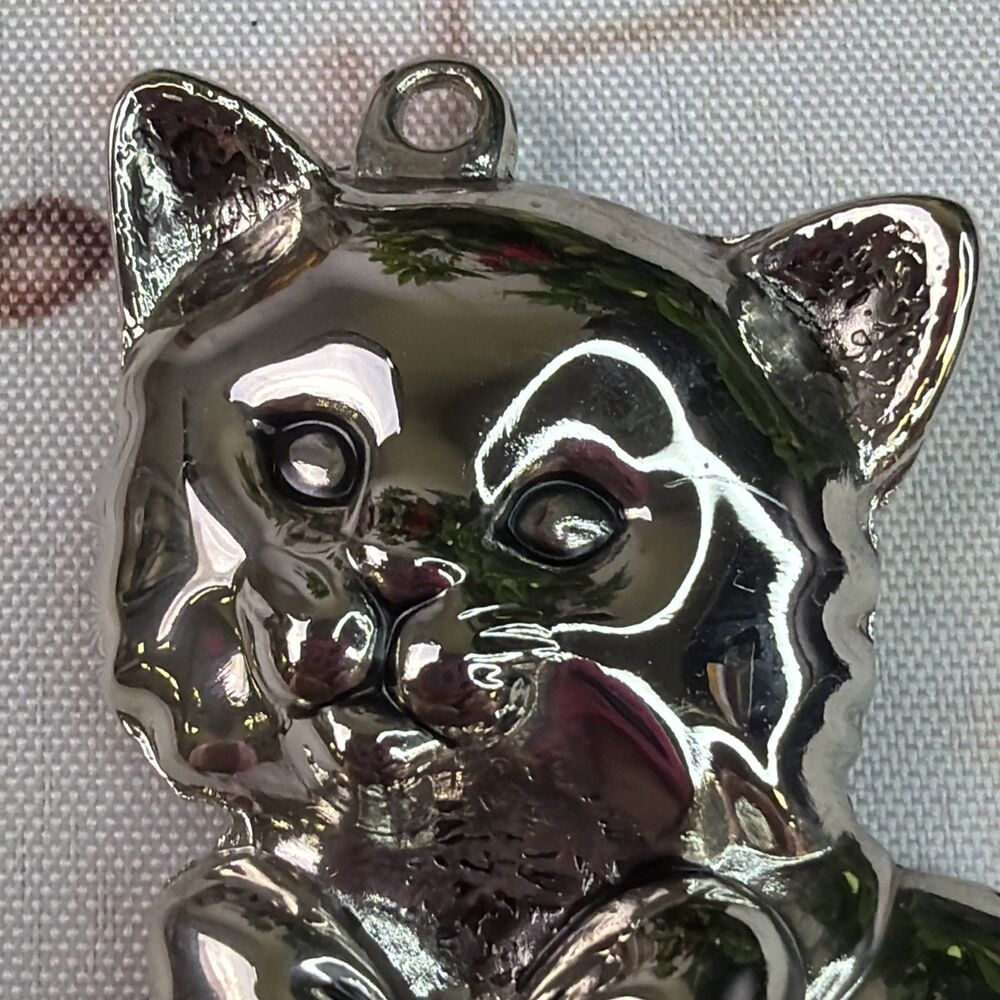 Gorham Silverplate Cat Ornaments, Set of 3, Yarn Fish Wreath Christmas Decor - Picture 9 of 16